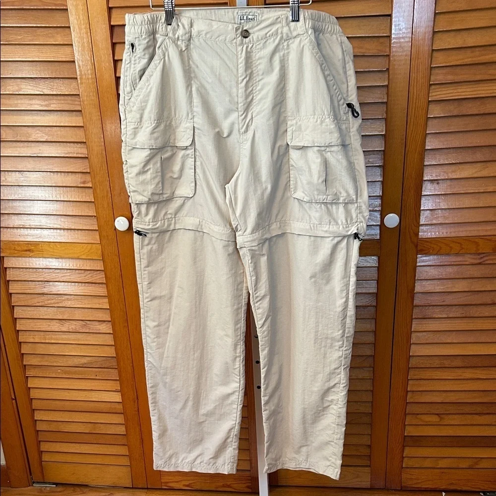 L.L. Bean Cargo Pant Zip to Shorts Size Large Regular